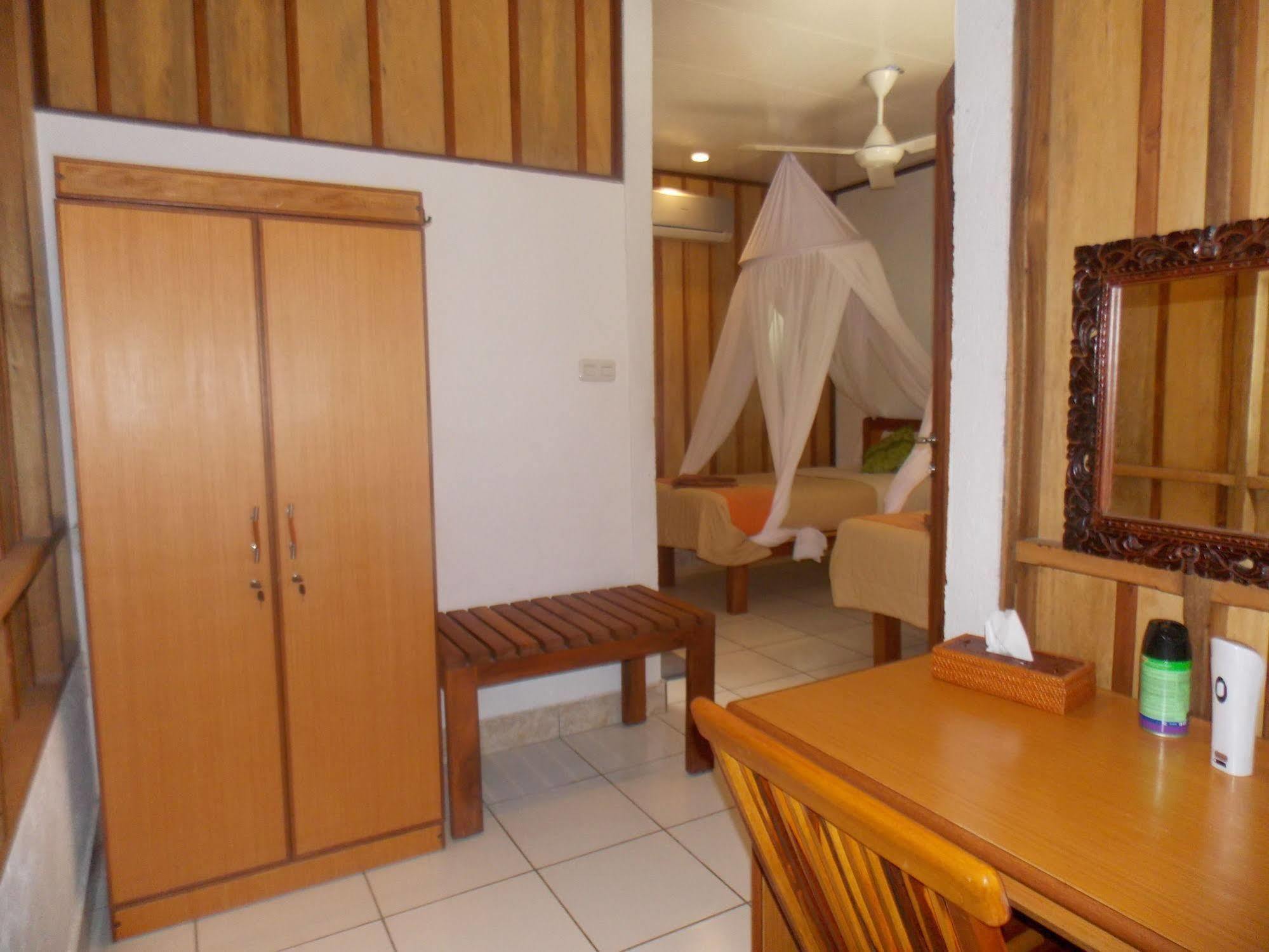 Komodo Lodge Labuan Bajo Esterno foto