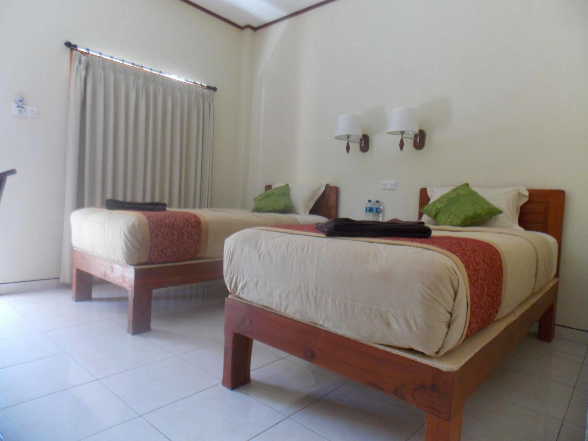 Komodo Lodge Labuan Bajo Esterno foto